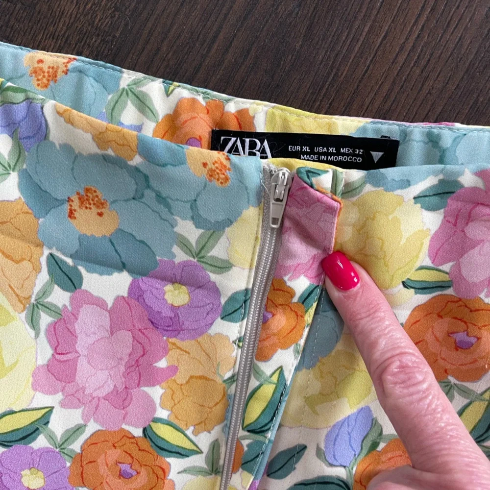 ZARA Floral Print Wide Leg High Waisted Flowy Pants Yellow Blue Green Size XL